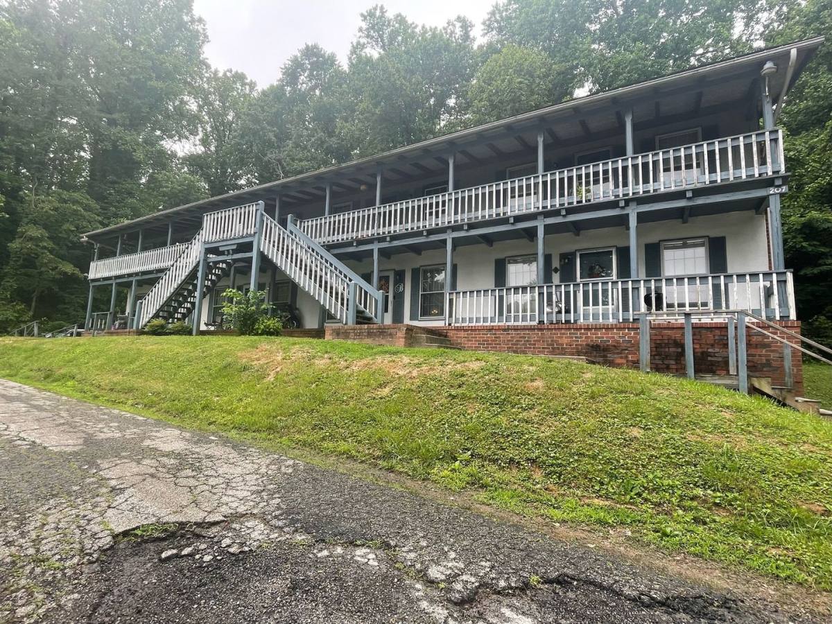 Apartment for rent at 207 Audubon Dr, Danville, VA 24540