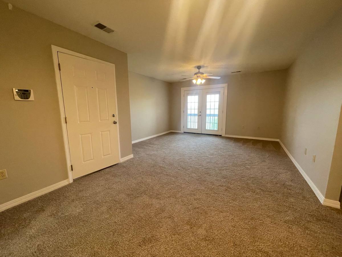 Apartment for rent at 240 Toni Lane, Branson, MO 65616