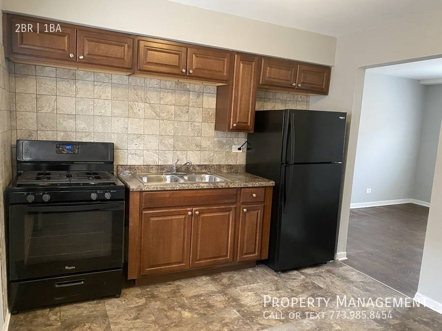 Apartment for rent at 7218 Park Ave #3, Summit Argo, IL 60501