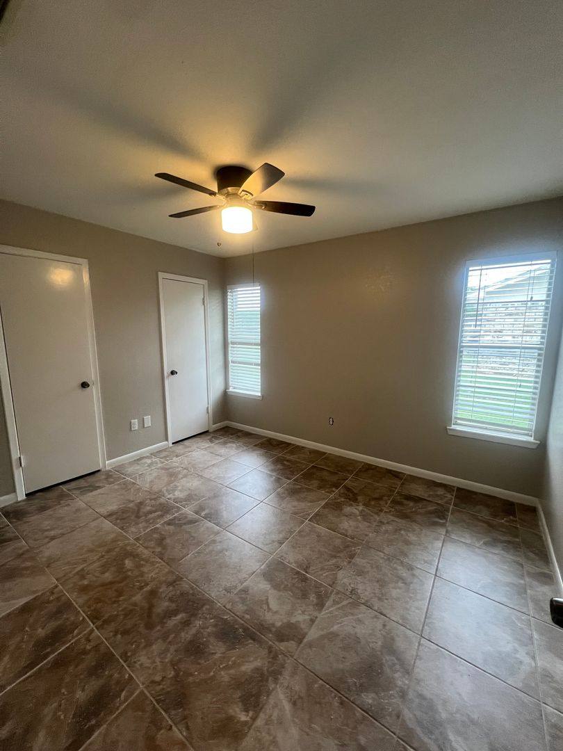 House for rent at 213 Cindy Ann, Lorena, TX 76655