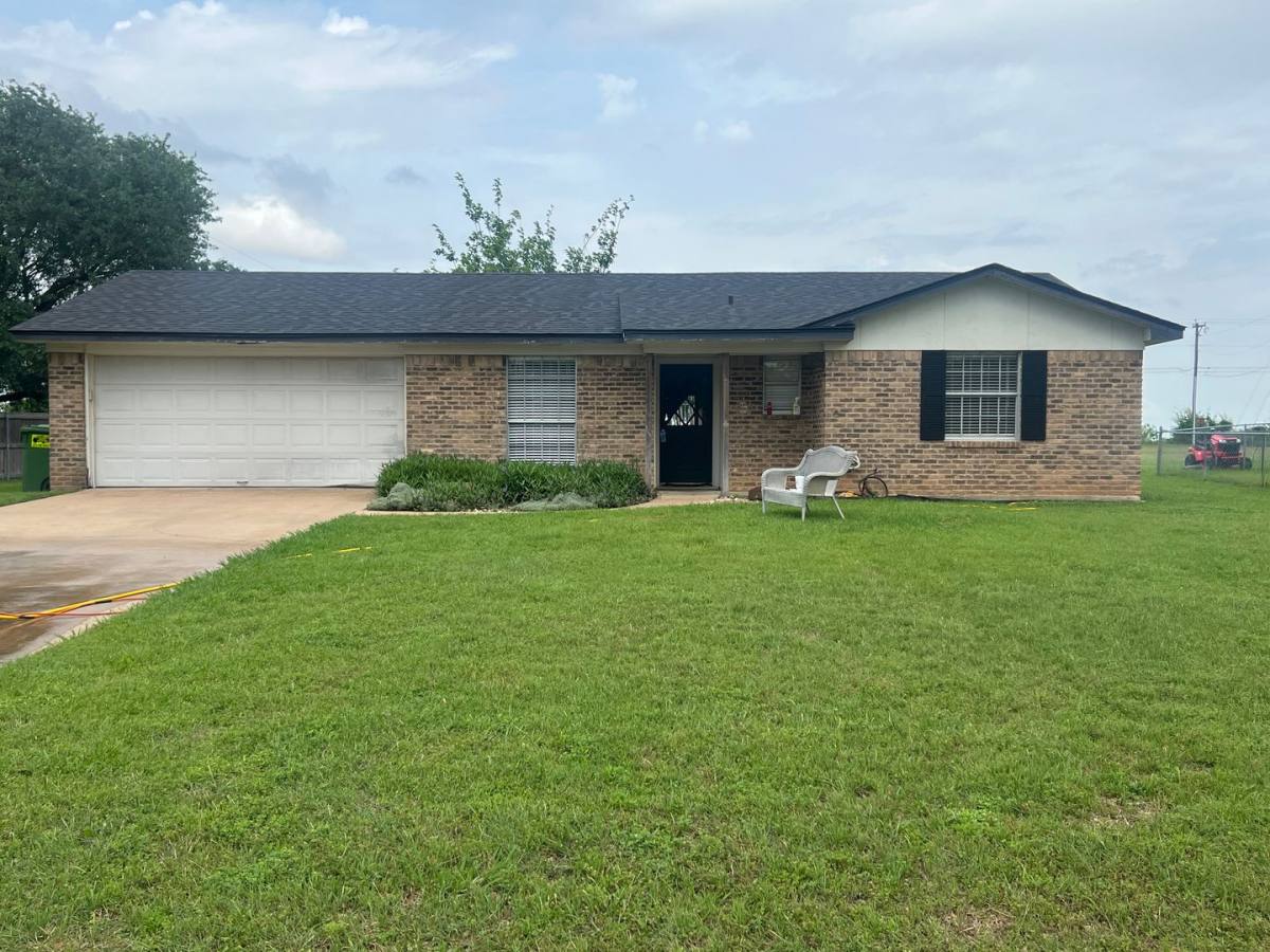 House for rent at 213 Cindy Ann, Lorena, TX 76655
