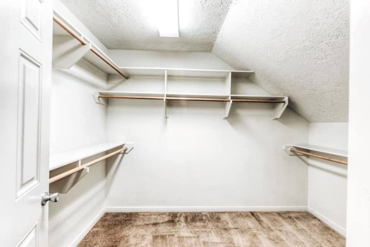 House for rent at 213 Foster St, Tomball, TX 77375