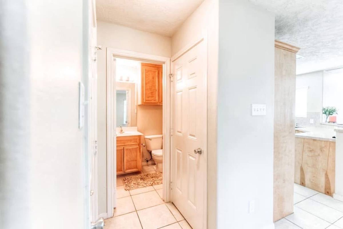House for rent at 213 Foster St, Tomball, TX 77375