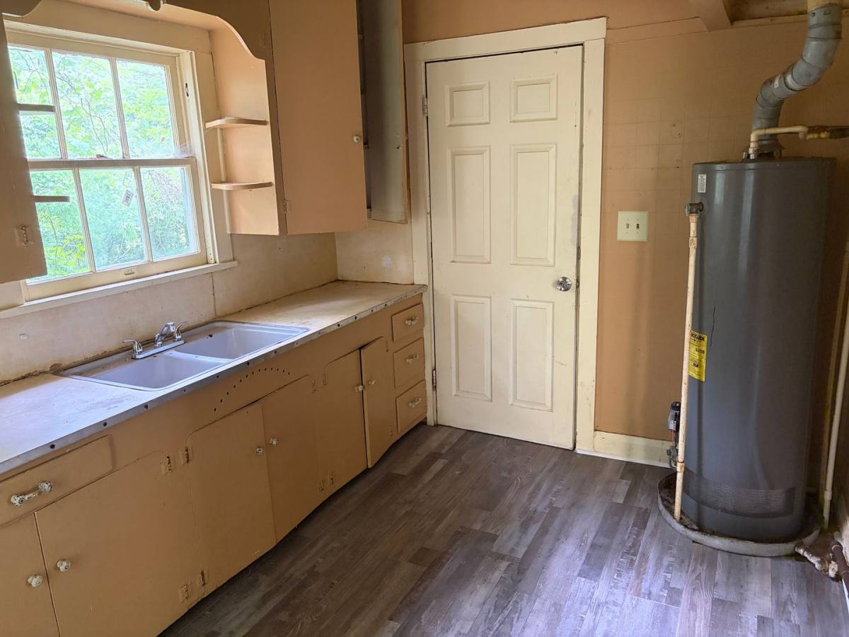 House for rent at 3420 Darien St, Shreveport, LA 71109
