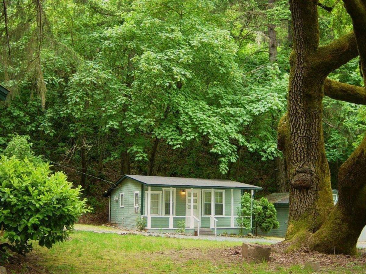 Apartment for rent at 3251 Rogue River Highway, Grants Pass, OR 97527