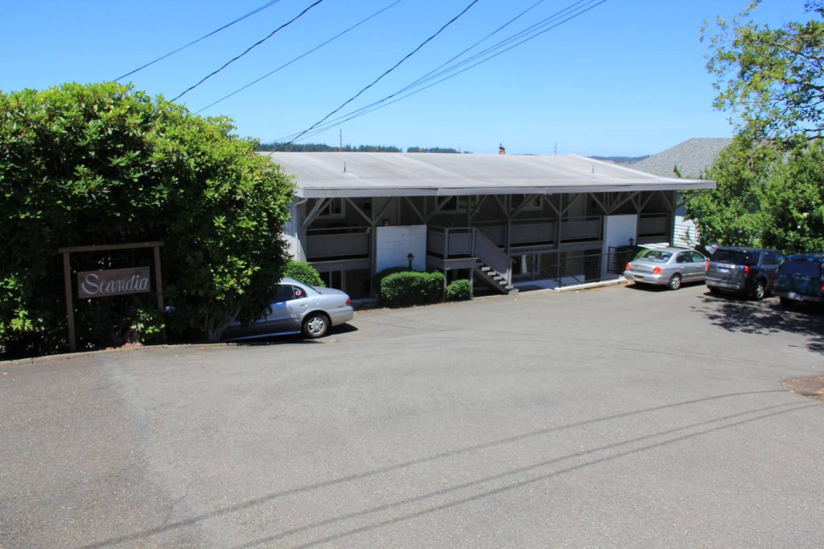 Apartment for rent at 2092-2098 Monroe St, North Bend, OR 97459