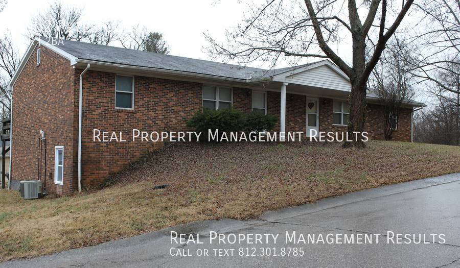 Apartment for rent at 4002 Petes Court, Evansville, IN 47720