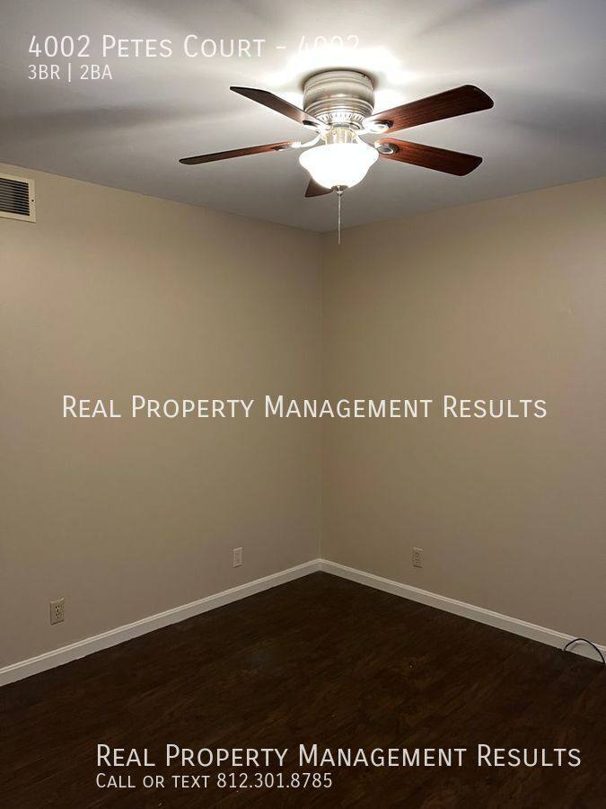 Apartment for rent at 4002 Petes Court, Evansville, IN 47720