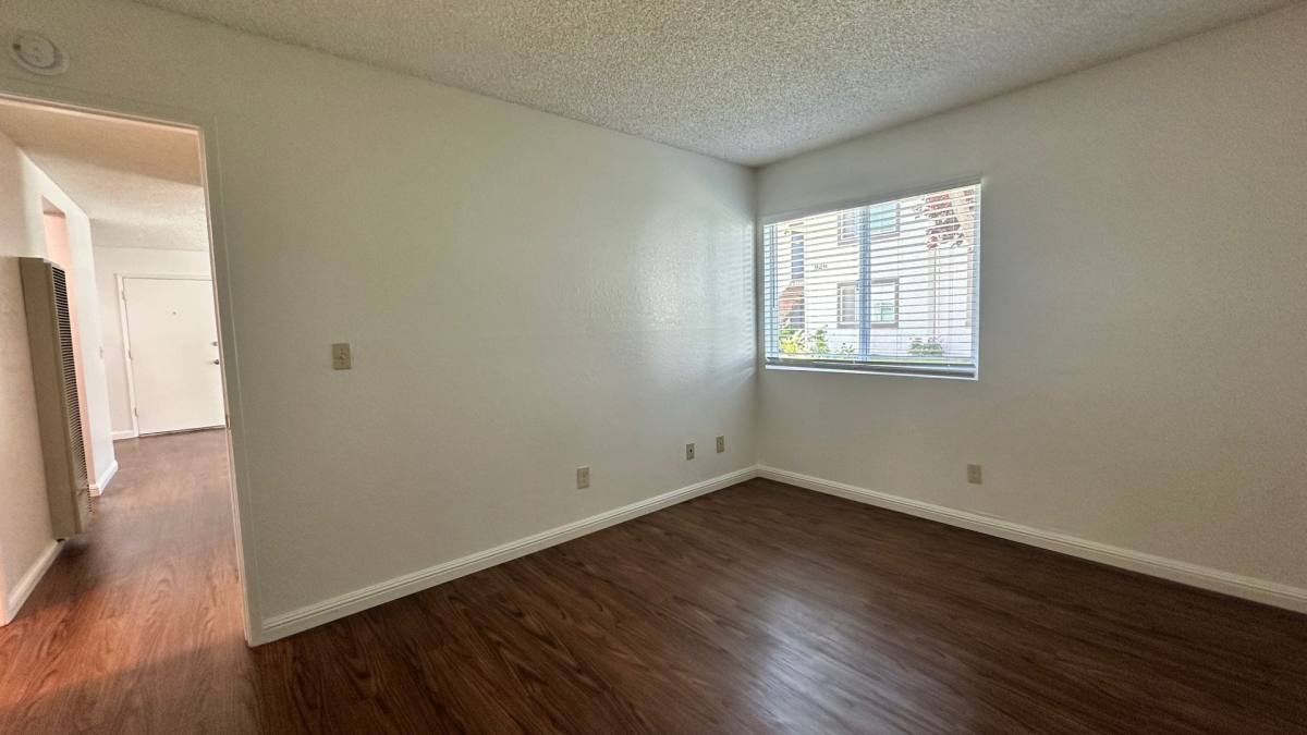 Apartment for rent at 960 W Chestnut Ave, Lompoc, CA 93436