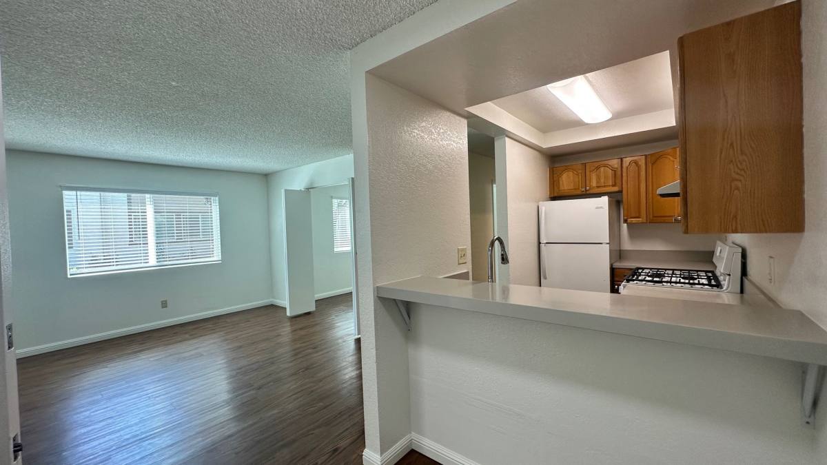 Apartment for rent at 960 W Chestnut Ave, Lompoc, CA 93436