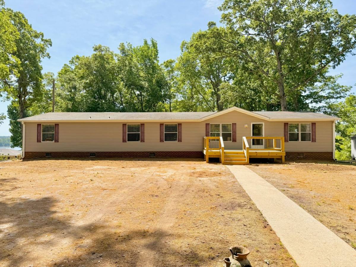House for rent at 203 Lost Forest Rd, Bracey, VA 23919