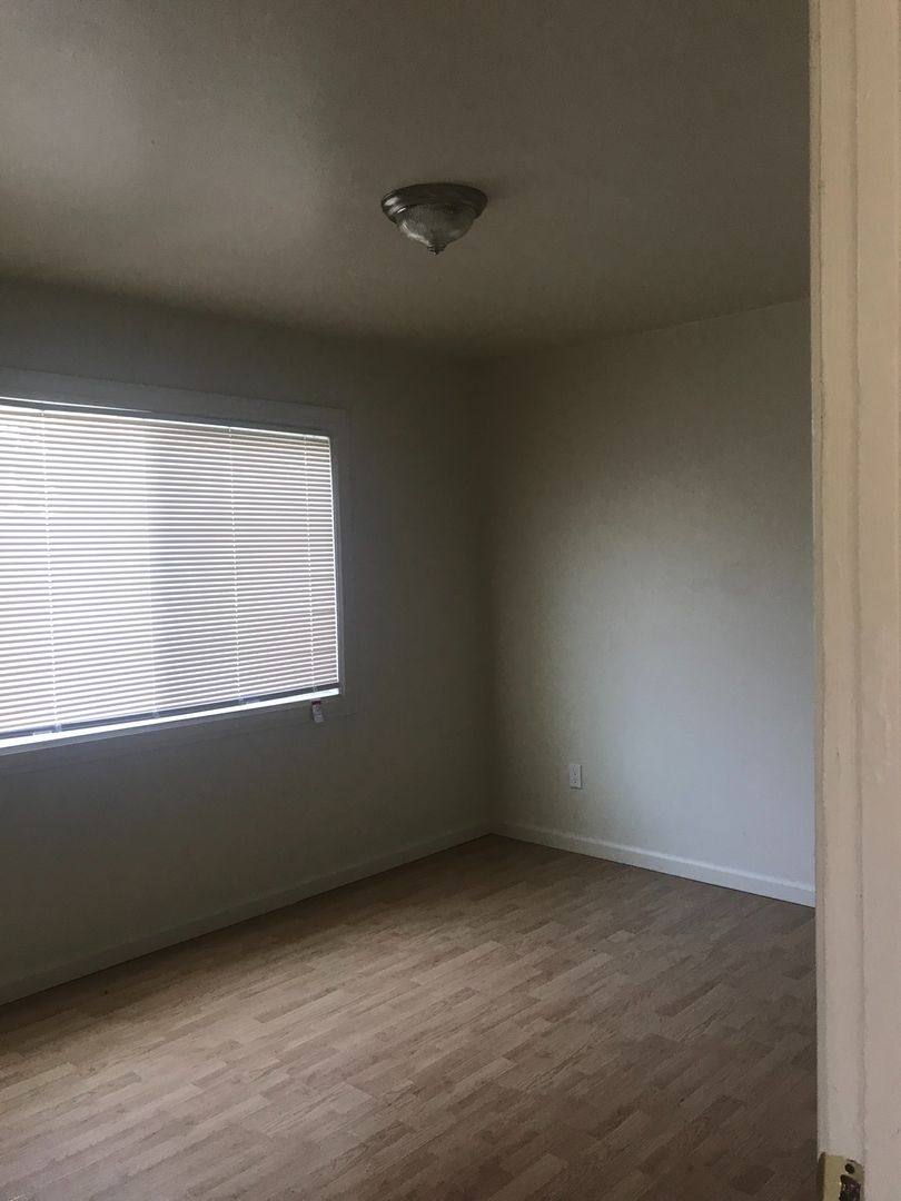 Apartment for rent at 214 - 285 Cypress 254 256 Colorado, Longview, WA 98632