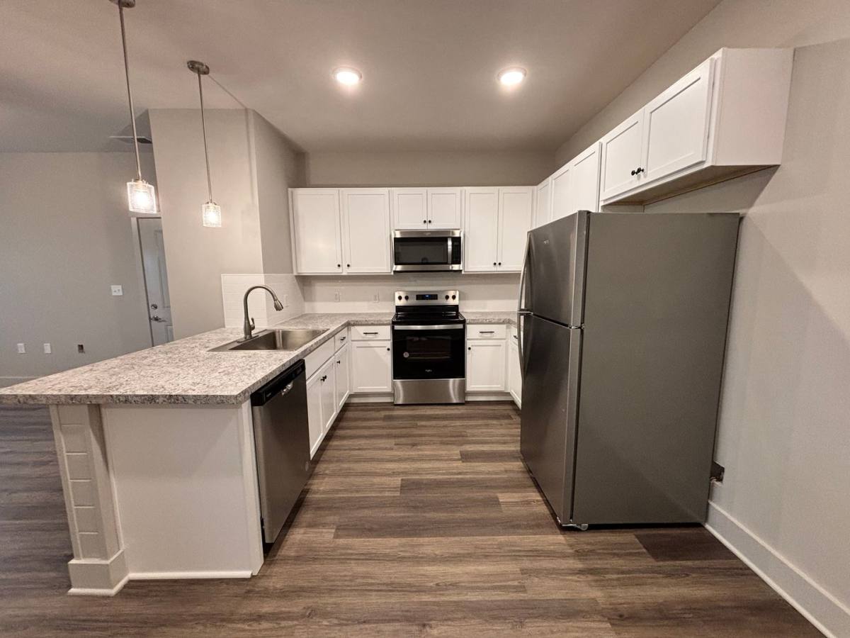 Apartment for rent at 5366 Bakers Spring St, Bowling Green, KY 42101