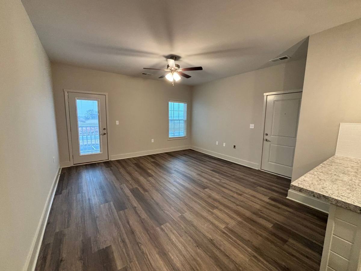 Apartment for rent at 5366 Bakers Spring St, Bowling Green, KY 42101