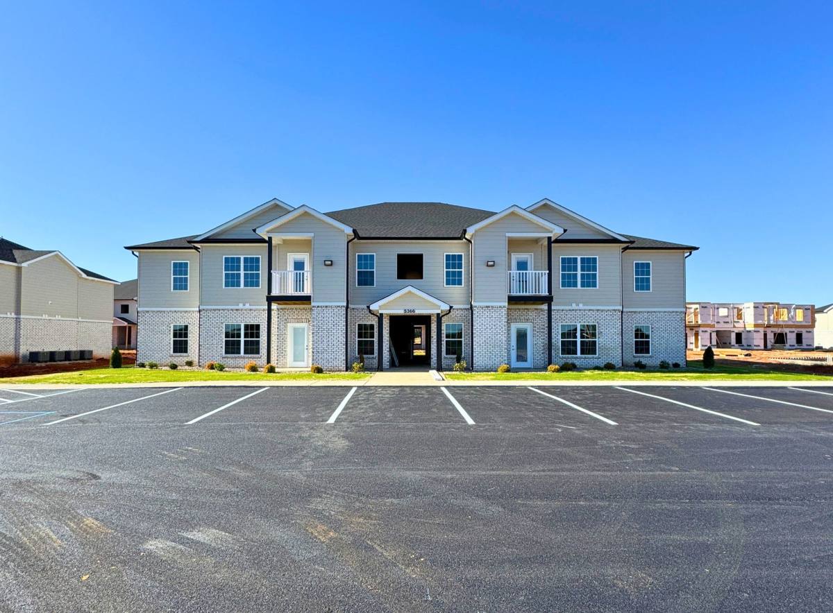 Apartment for rent at 5366 Bakers Spring St, Bowling Green, KY 42101