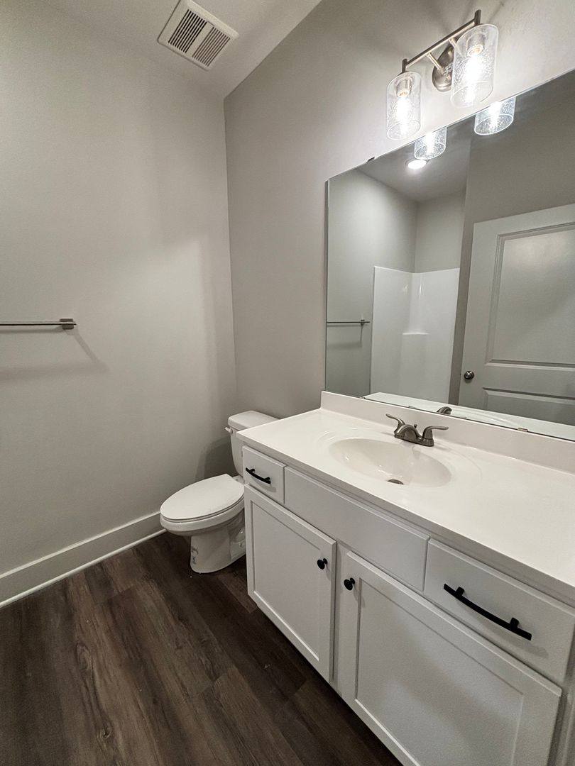 Apartment for rent at 5366 Bakers Spring St, Bowling Green, KY 42101
