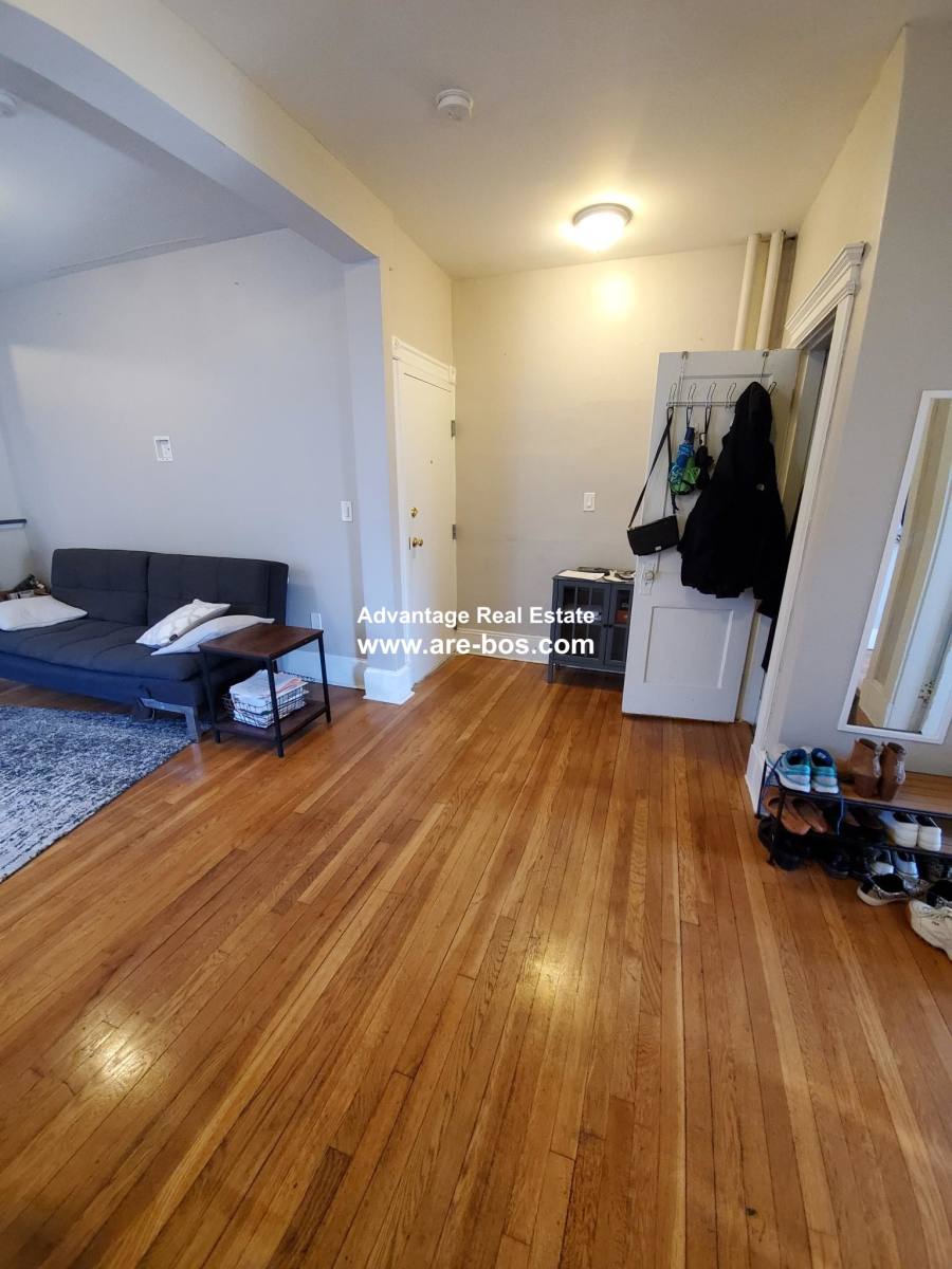 Apartment for rent at 1066 Commonwealth Ave #44, Boston, MA 02215