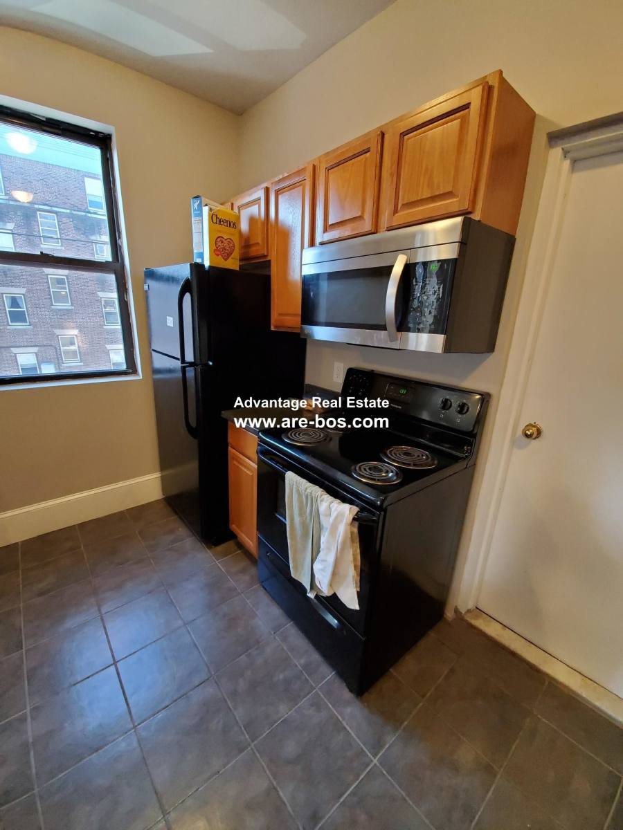 Apartment for rent at 1066 Commonwealth Ave #44, Boston, MA 02215