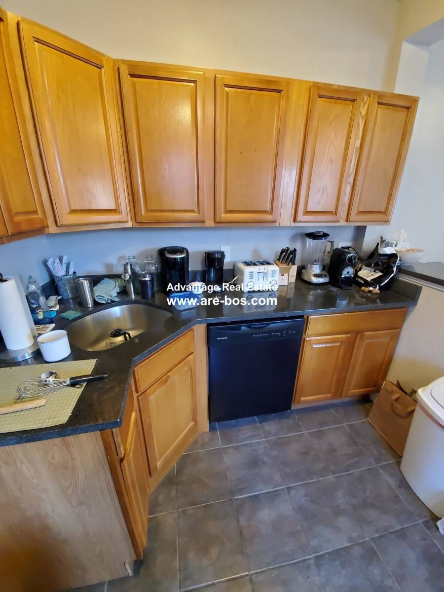Apartment for rent at 1066 Commonwealth Ave #44, Boston, MA 02215