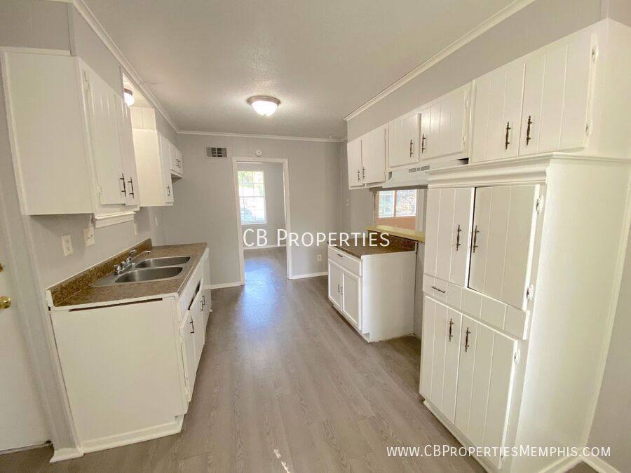 House for rent at 3617 King James Cove, Memphis, TN 38118