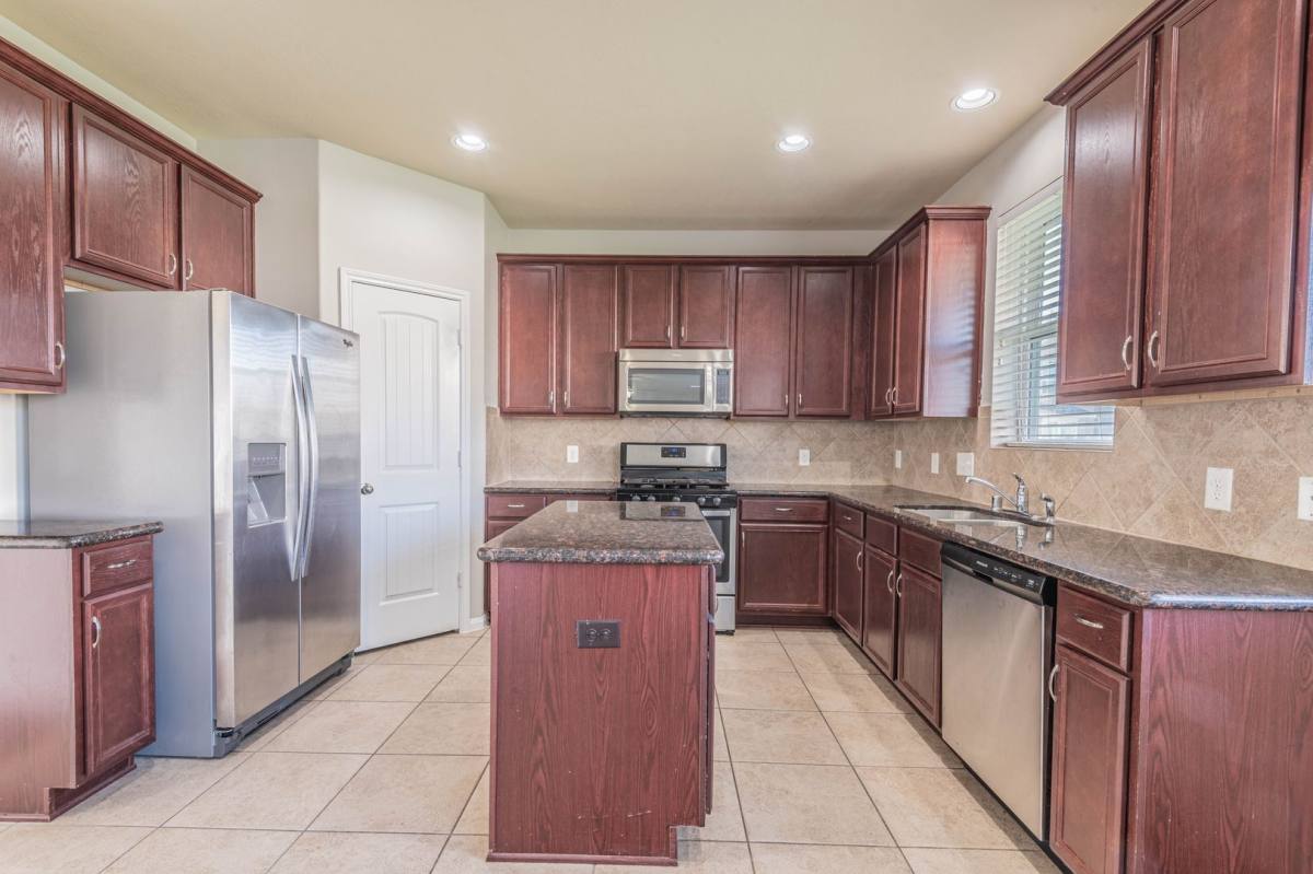 House for rent at 24726 Colonial Elm Dr, Katy, TX 77493