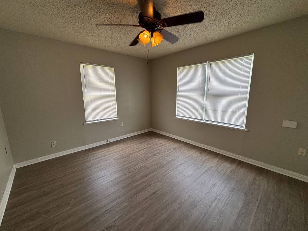 House for rent at 1137 1st Ave N, Texas City, TX 77590