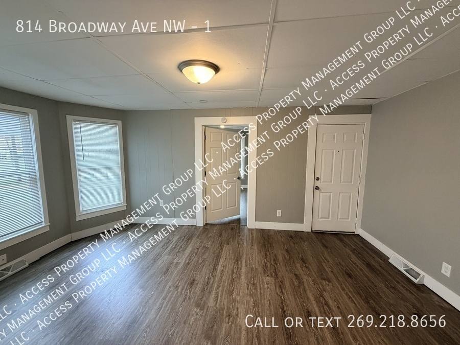Apartment for rent at 814 Broadway Ave NW #1, Grand Rapids, MI 49504