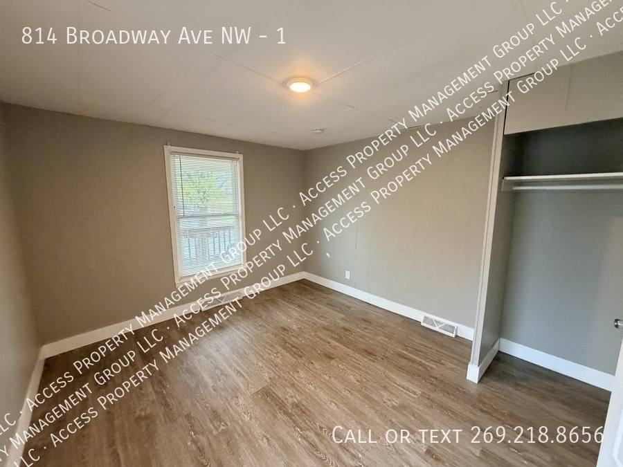 Apartment for rent at 814 Broadway Ave NW #1, Grand Rapids, MI 49504