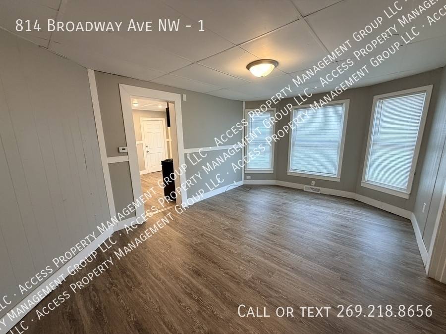 Apartment for rent at 814 Broadway Ave NW #1, Grand Rapids, MI 49504