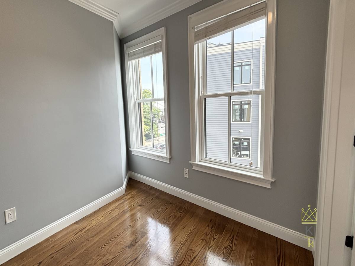 Apartment for rent at 38-42 Hyde Park Ave #5, Jamaica Plain, MA 02130