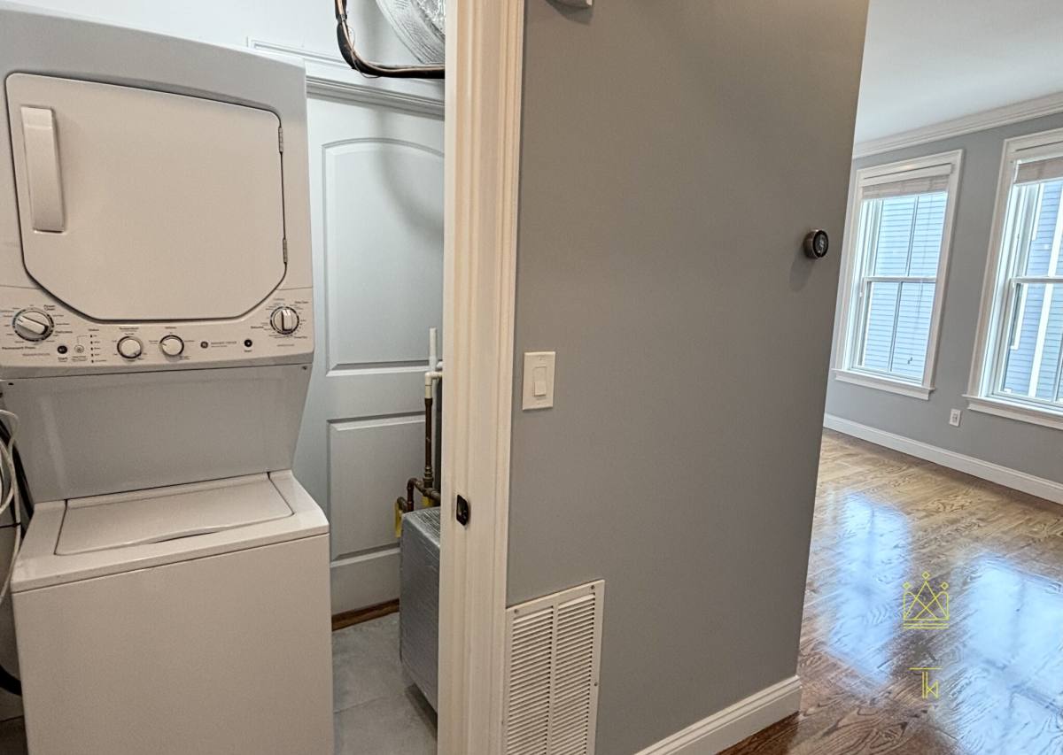Apartment for rent at 38-42 Hyde Park Ave #5, Jamaica Plain, MA 02130