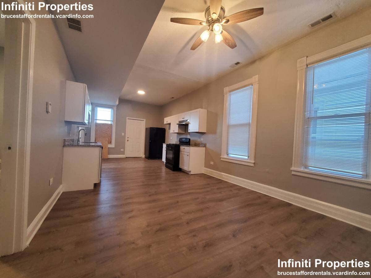 Apartment for rent at 1350 E 76th St #2, Chicago, IL 60619