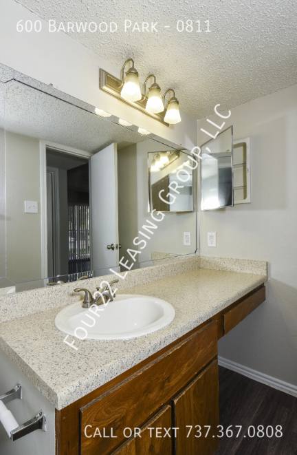 Apartment for rent at 600 Barwood Park #811, Austin, TX 78753
