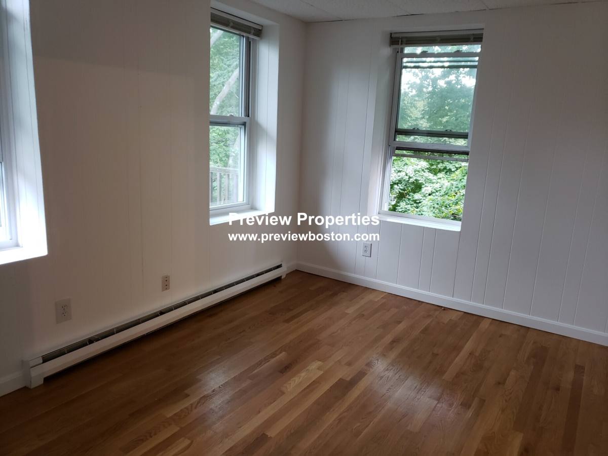 Apartment for rent at 199 Strathmore #9P, Boston, MA 02115