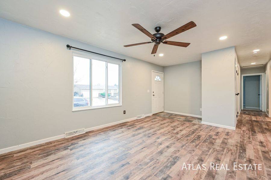 House for rent at 16729 E Layton Ave, Aurora, CO 80015