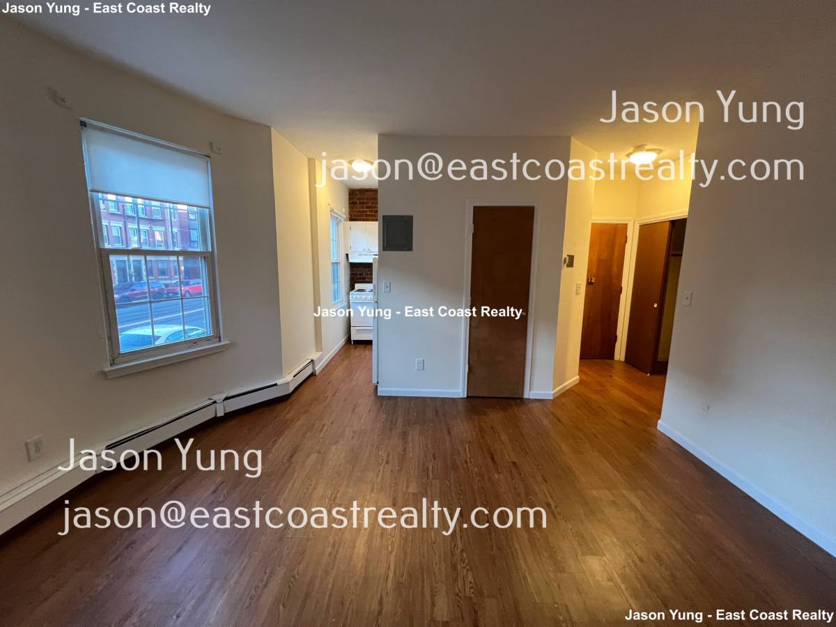 Apartment for rent at 40-82 S Huntington Ave #4, Jamaica Plain, MA 02130