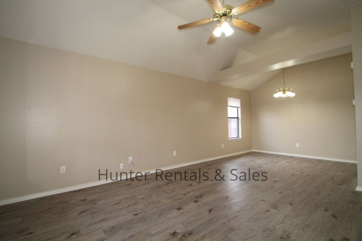 Townhouse for rent at 5006-A John David, Killeen, TX 76549