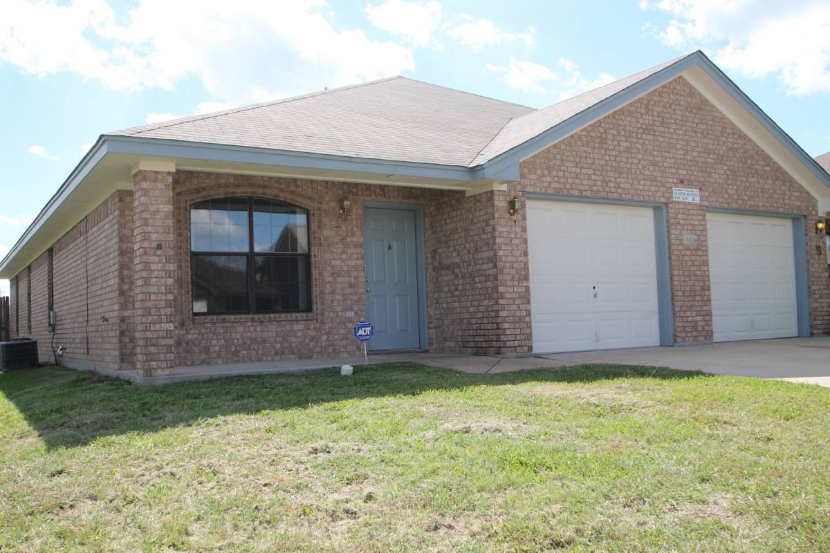 Townhouse for rent at 5006-A John David, Killeen, TX 76549