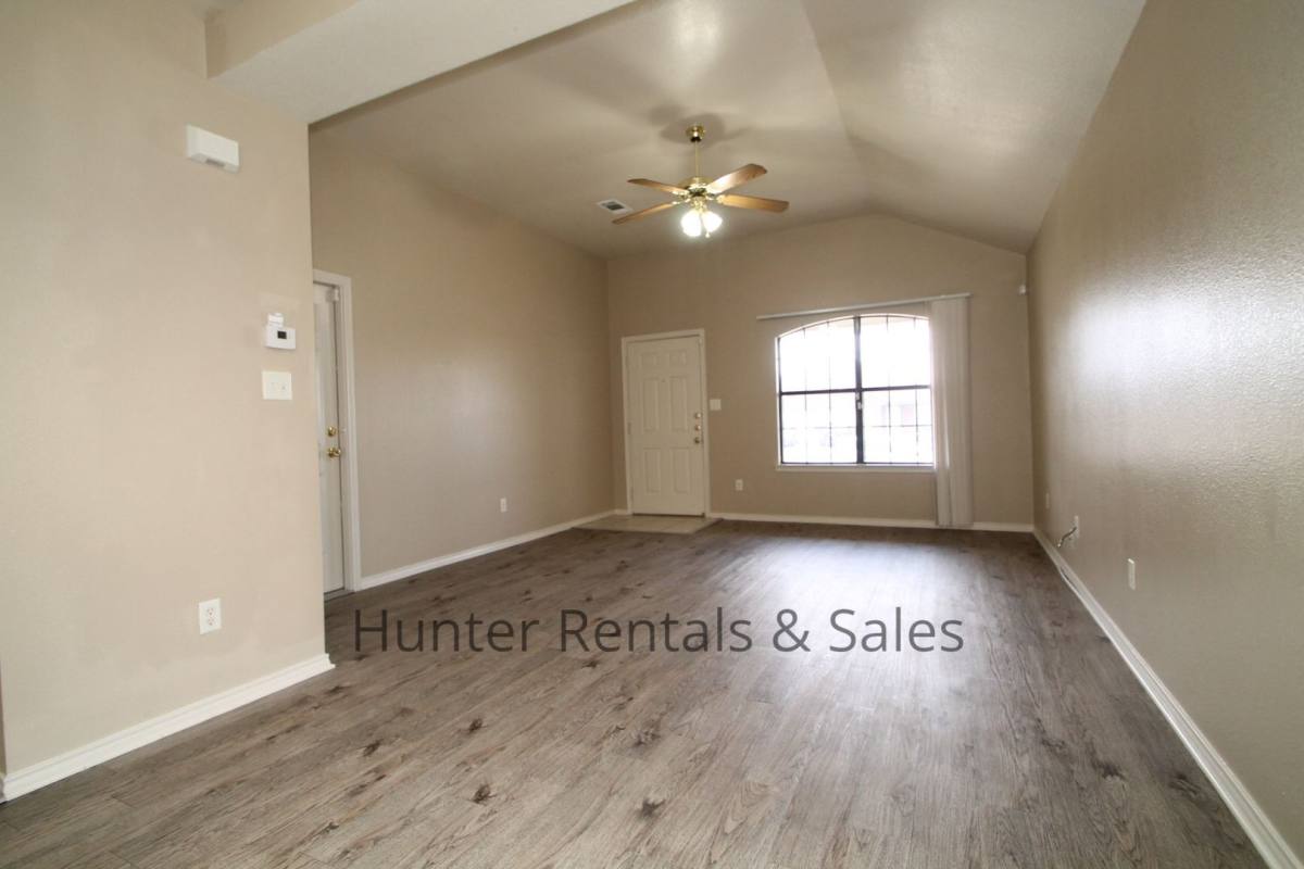 Townhouse for rent at 5006-A John David, Killeen, TX 76549