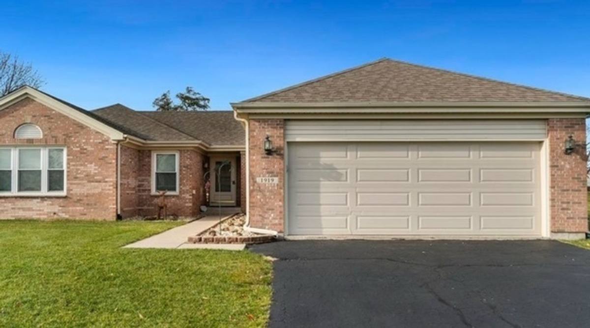 House for rent at 1919 Cloverdale Way, Belvidere, IL 61008