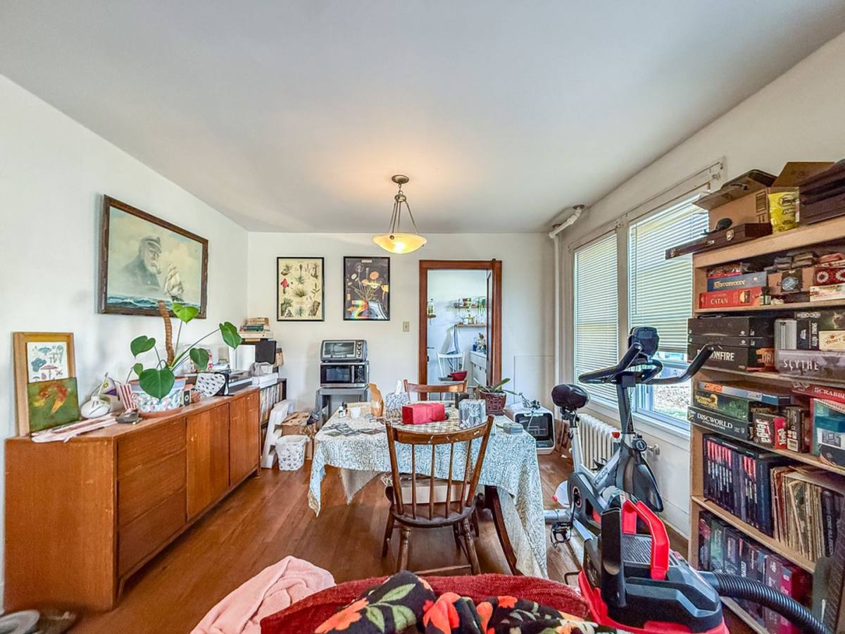 Apartment for rent at 407 W Green St, Urbana, IL 61801