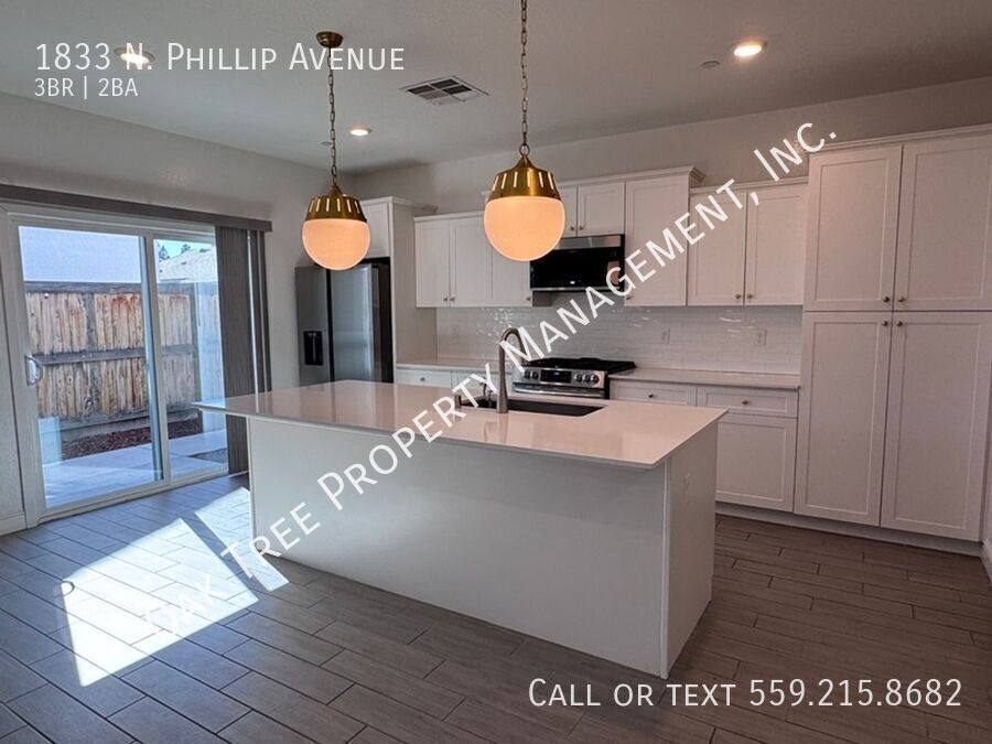 House for rent at 1833 N Phillip Ave, Clovis, CA 93619