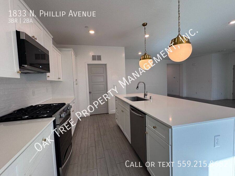 House for rent at 1833 N Phillip Ave, Clovis, CA 93619