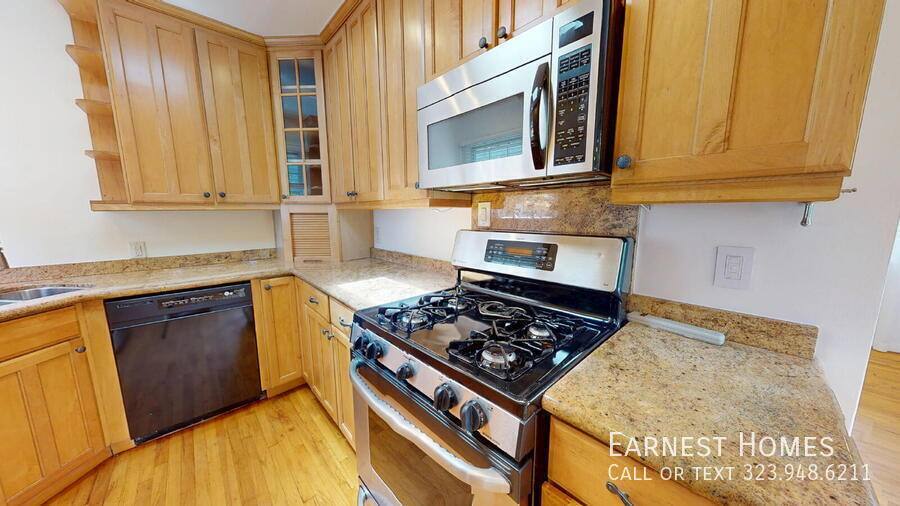 House for rent at 1410 Dartmouth Dr, Glendale, CA 91205