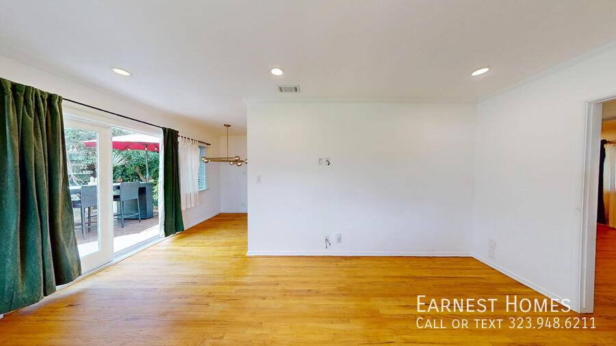 House for rent at 1410 Dartmouth Dr, Glendale, CA 91205