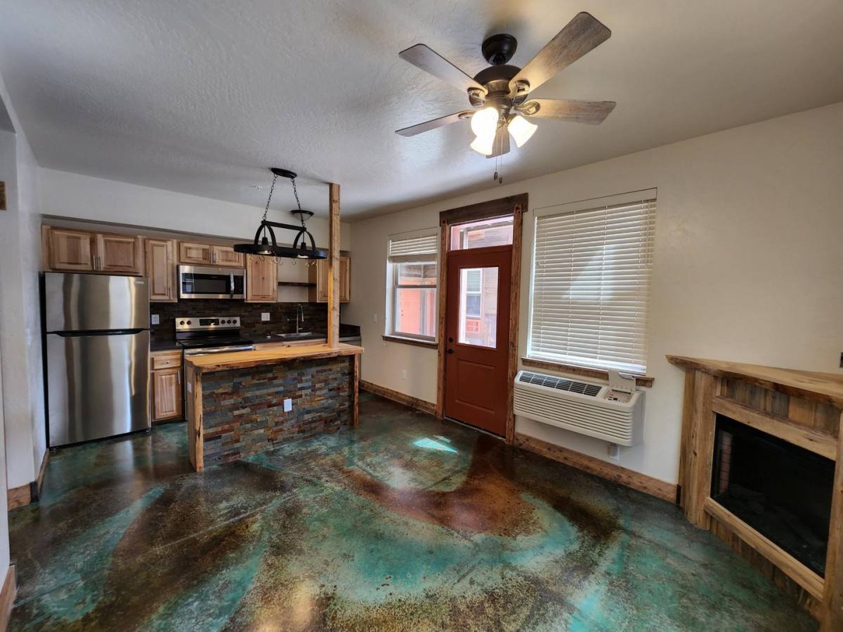 Apartment for rent at 816 Palmer St, Missoula, MT 59802