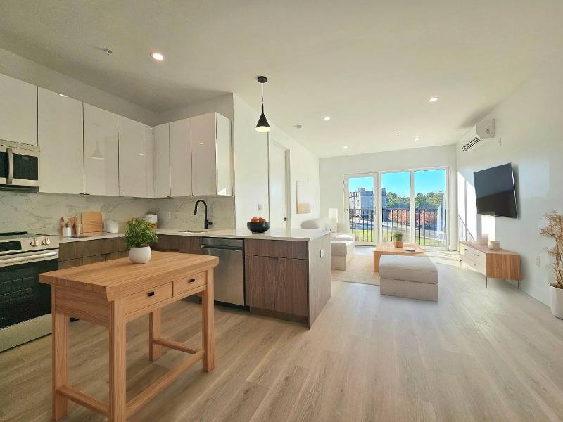 Apartment for rent at 19 Livingston St #1, Newark, NJ 07103