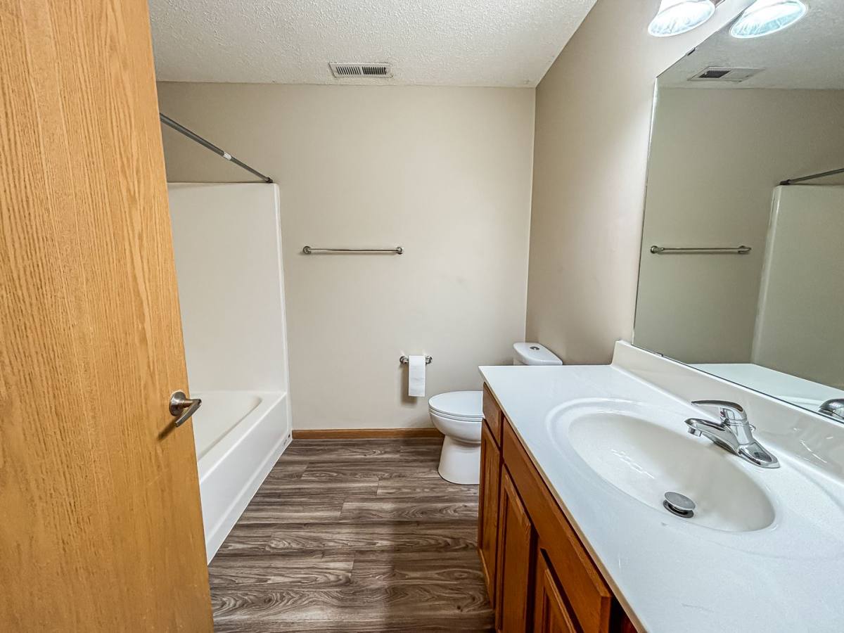 Townhouse for rent at 1627-D Gunston Dr, New Richmond, WI 54017