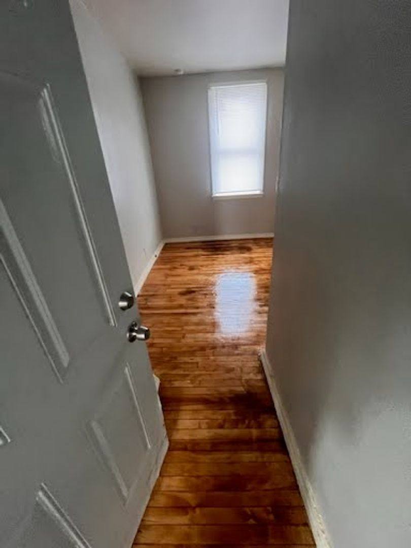 Apartment for rent at 828 W Windlake Ave, Milwaukee, WI 53204