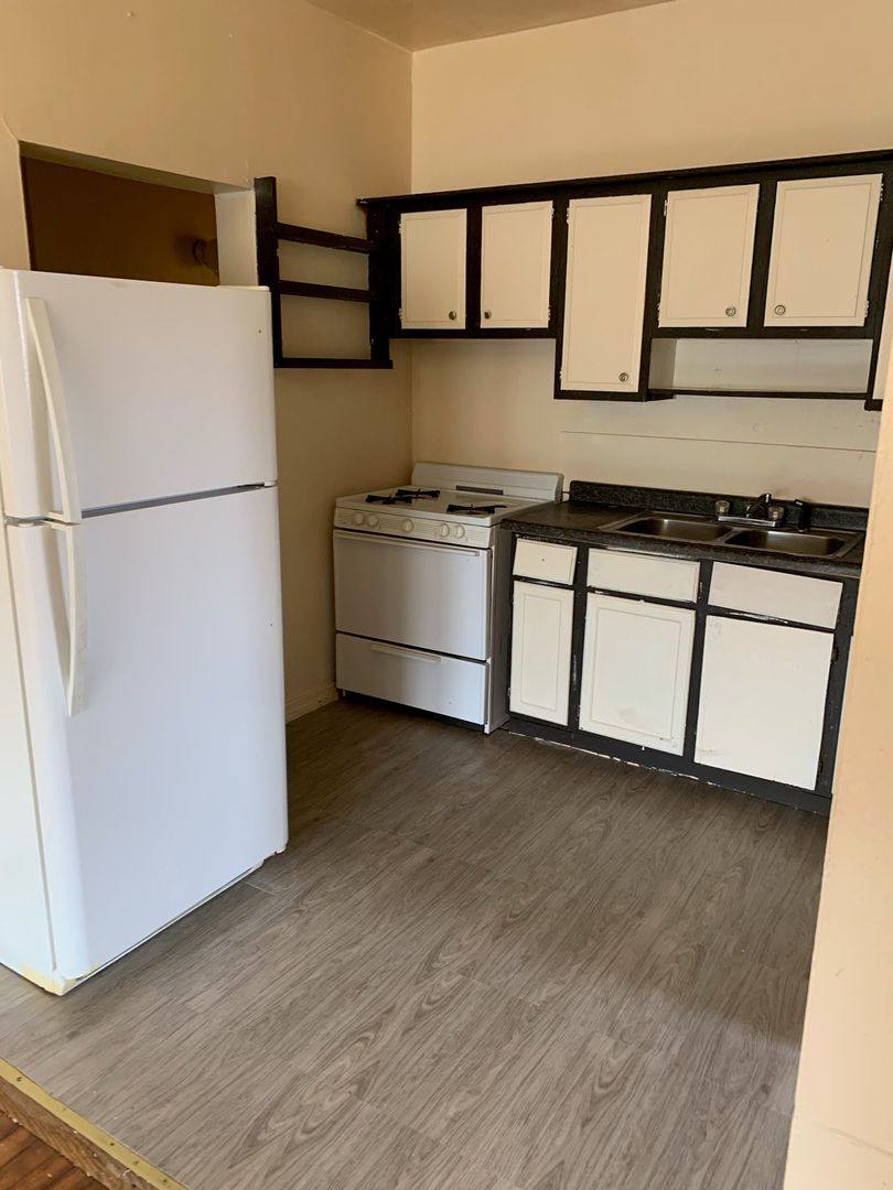 Apartment for rent at 828 W Windlake Ave, Milwaukee, WI 53204